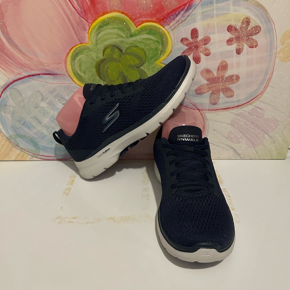 Skechers Kids' Dark Blue and Light Pink Sneakers